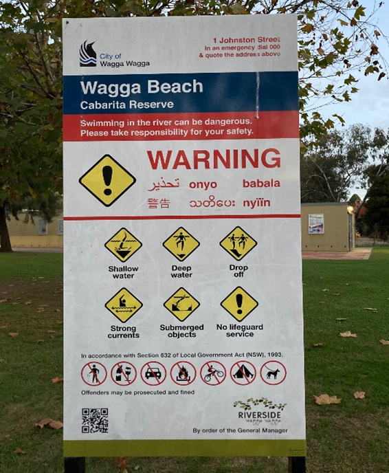 Signage at Wagga Beach image